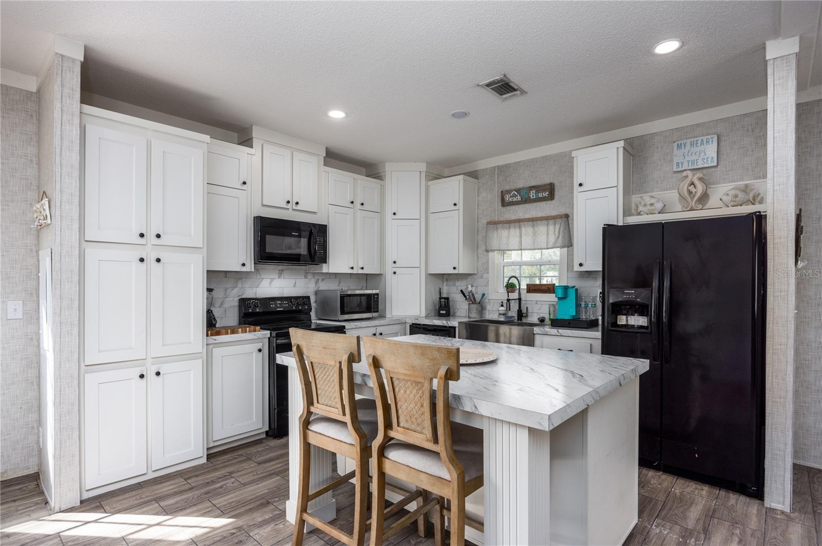 3670 NW 20TH AVE, BELL, FL, 32619