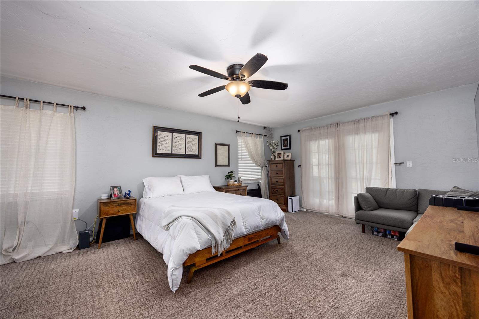 3670 NW 20TH AVE, BELL, FL, 32619