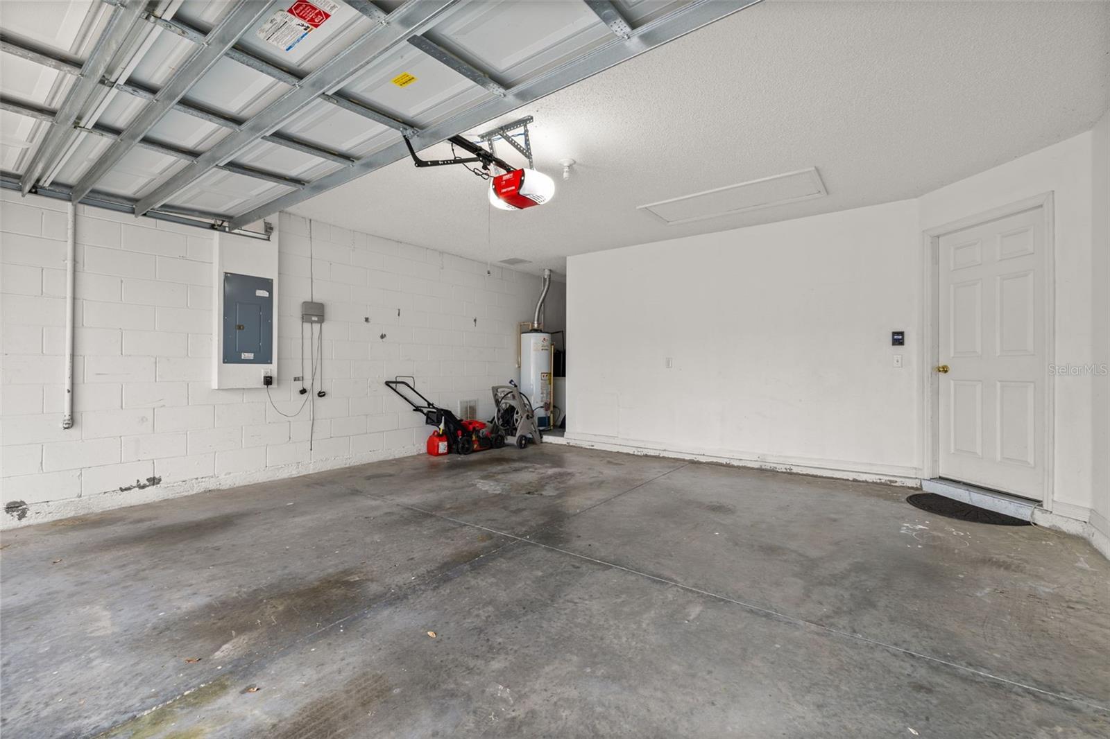 105 WINCHESTER LN, HAINES CITY, FL, 33844