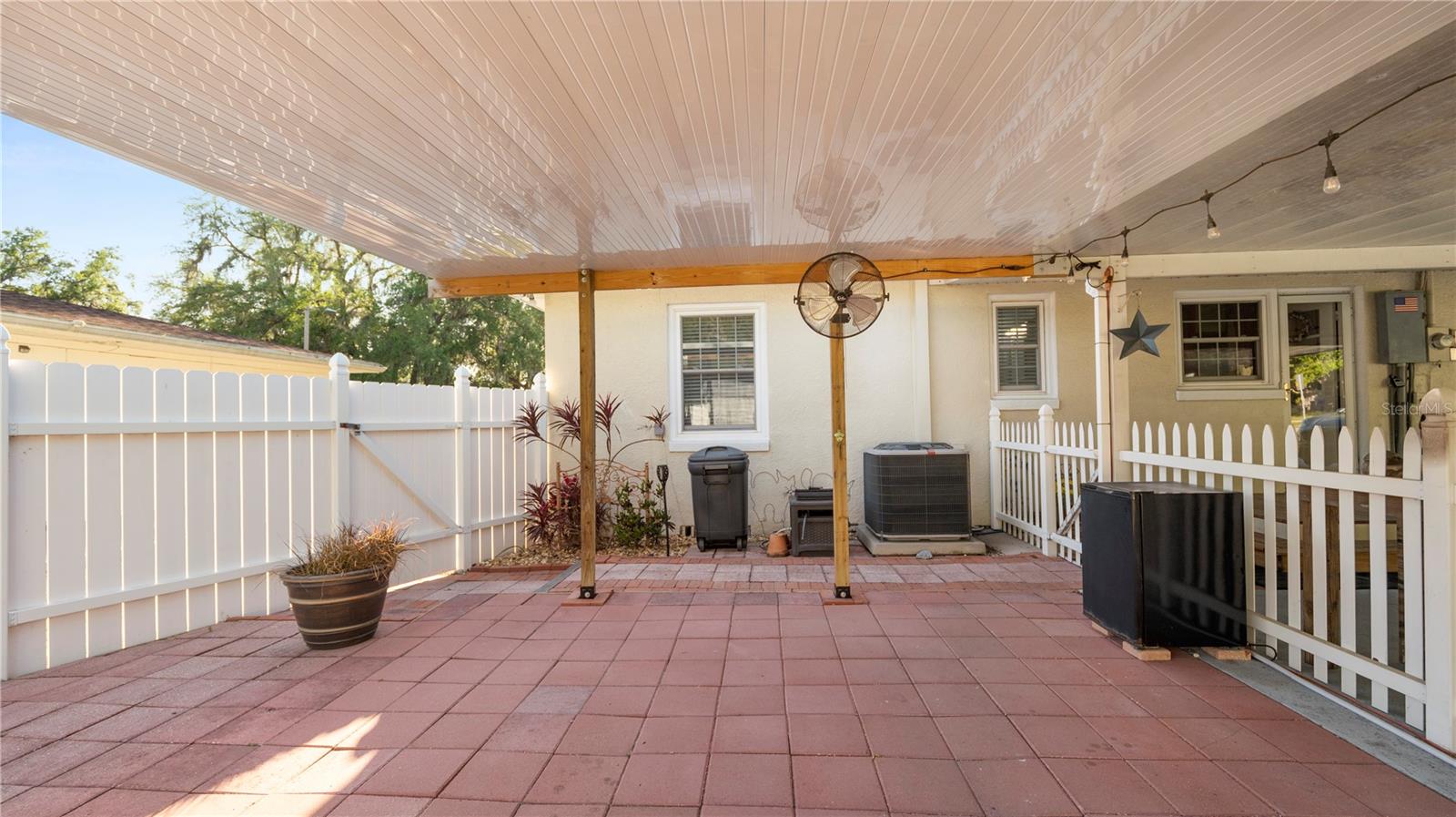 2104 W END AVE, LAKELAND, FL, 33803