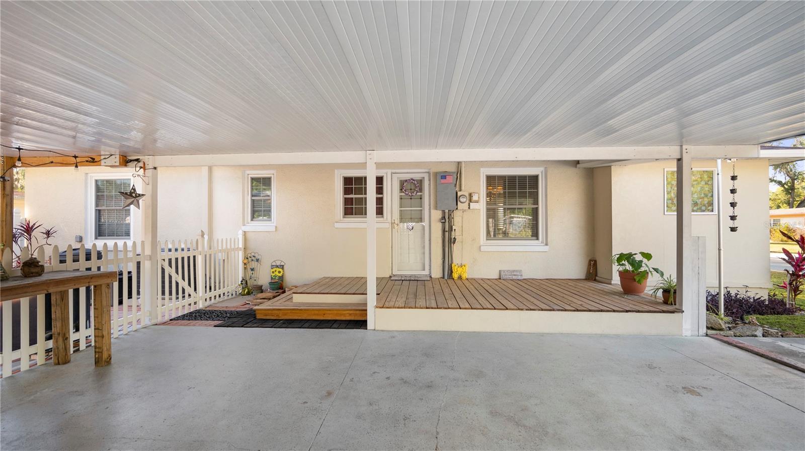 2104 W END AVE, LAKELAND, FL, 33803