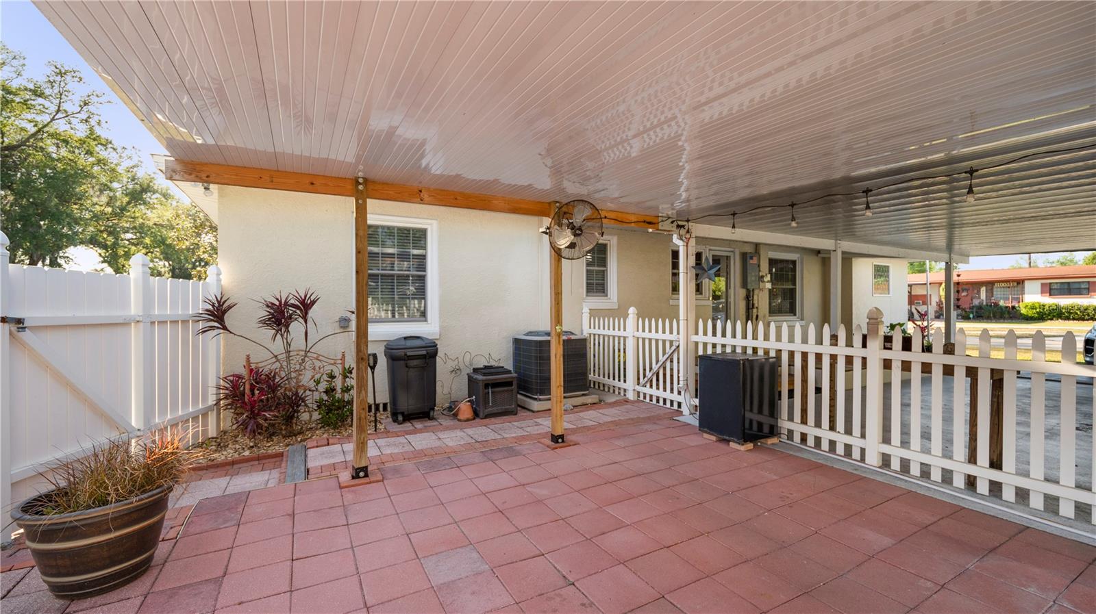 2104 W END AVE, LAKELAND, FL, 33803