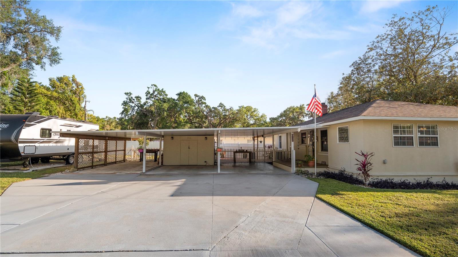 2104 W END AVE, LAKELAND, FL, 33803