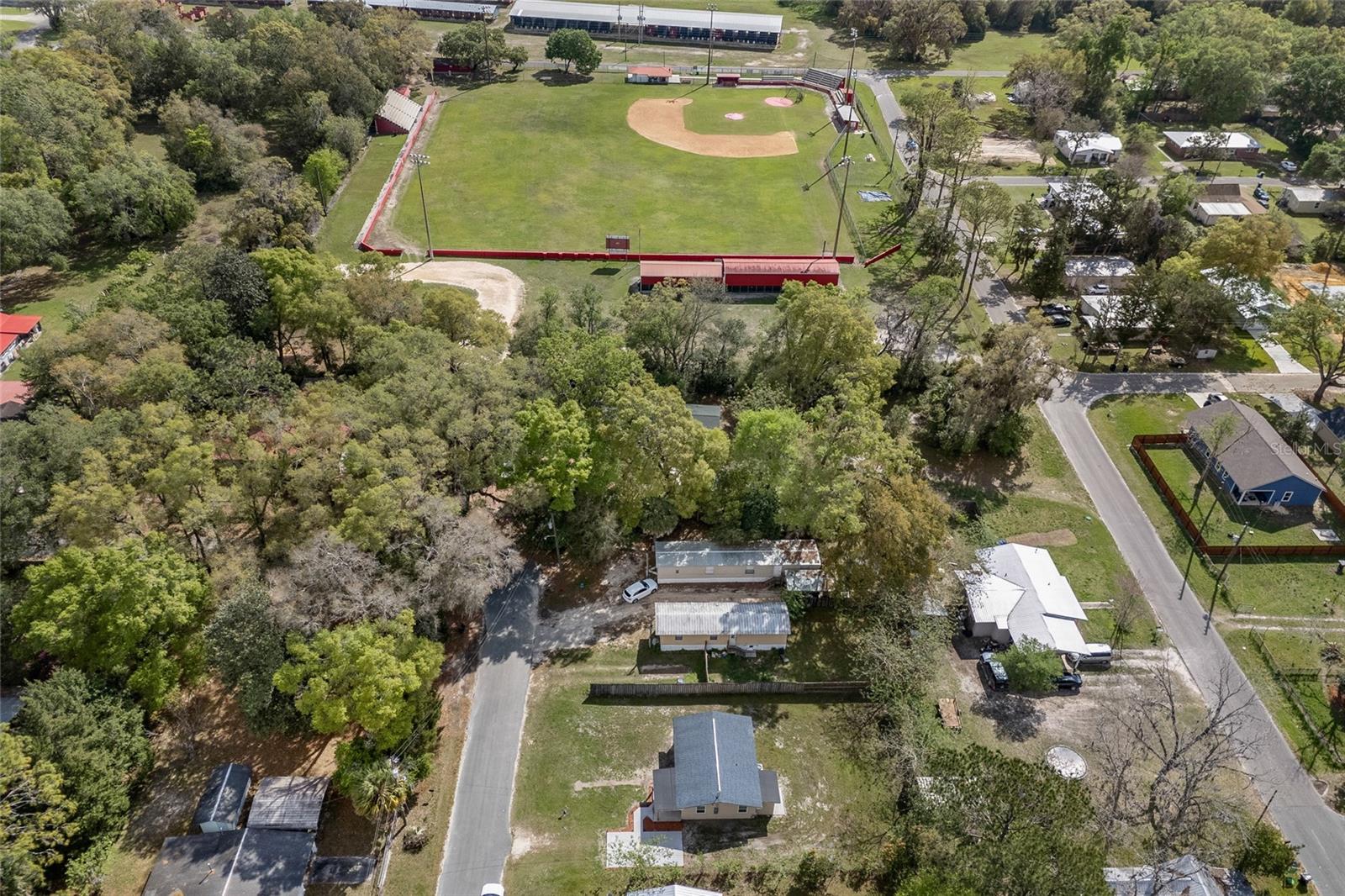 429 SE 2ND AVE, WILLISTON, FL, 32696