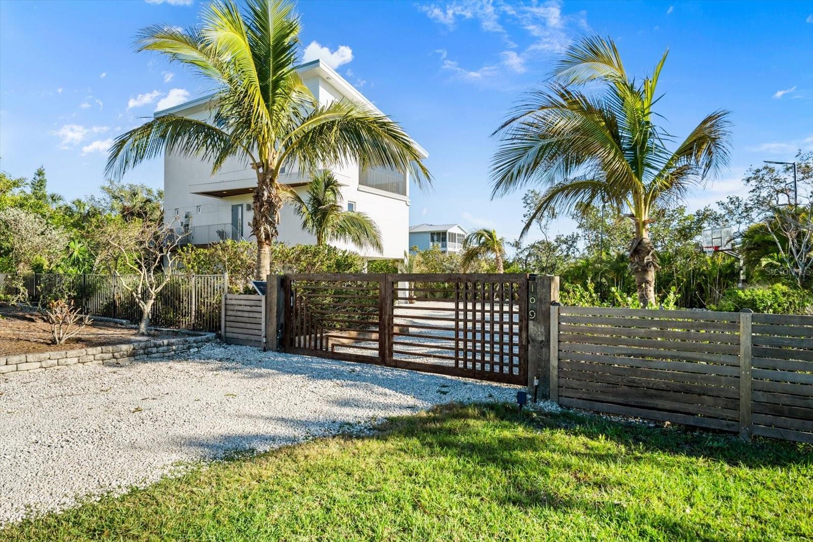 109 MICHIANA DR, TERRA CEIA, FL, 34250