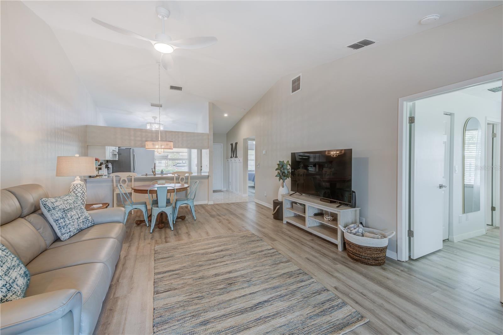 10850 43RD ST N #801, CLEARWATER, FL, 33762