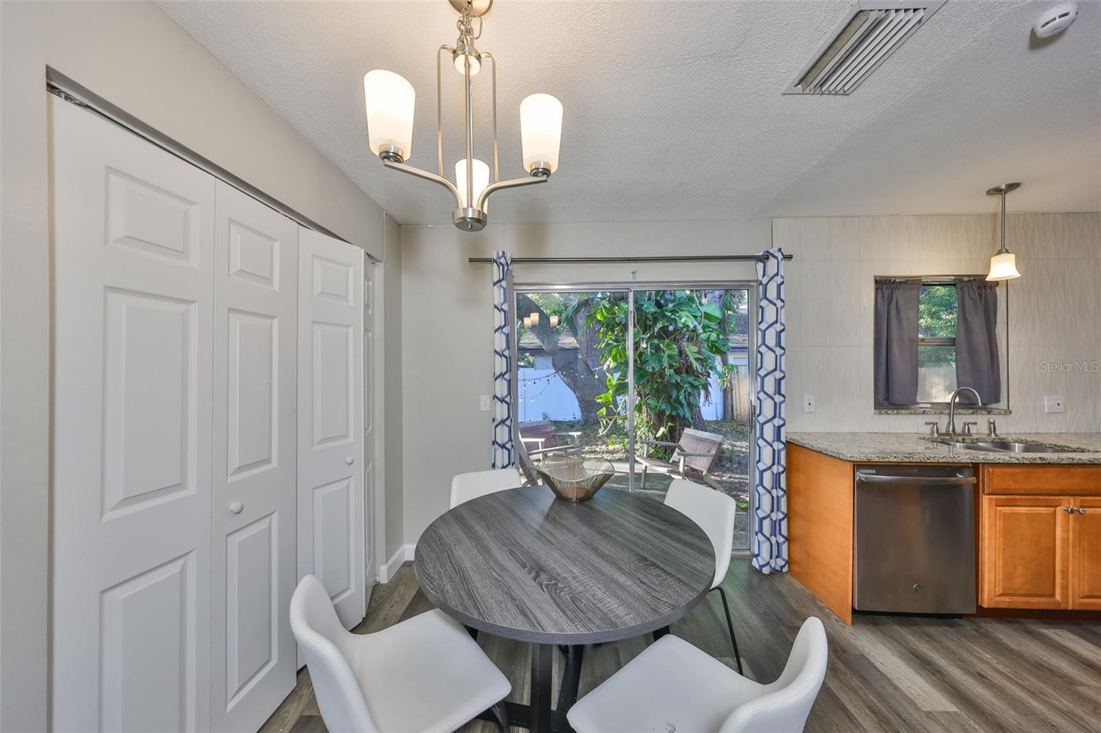4703 SERENA DR, TAMPA, FL, 33617