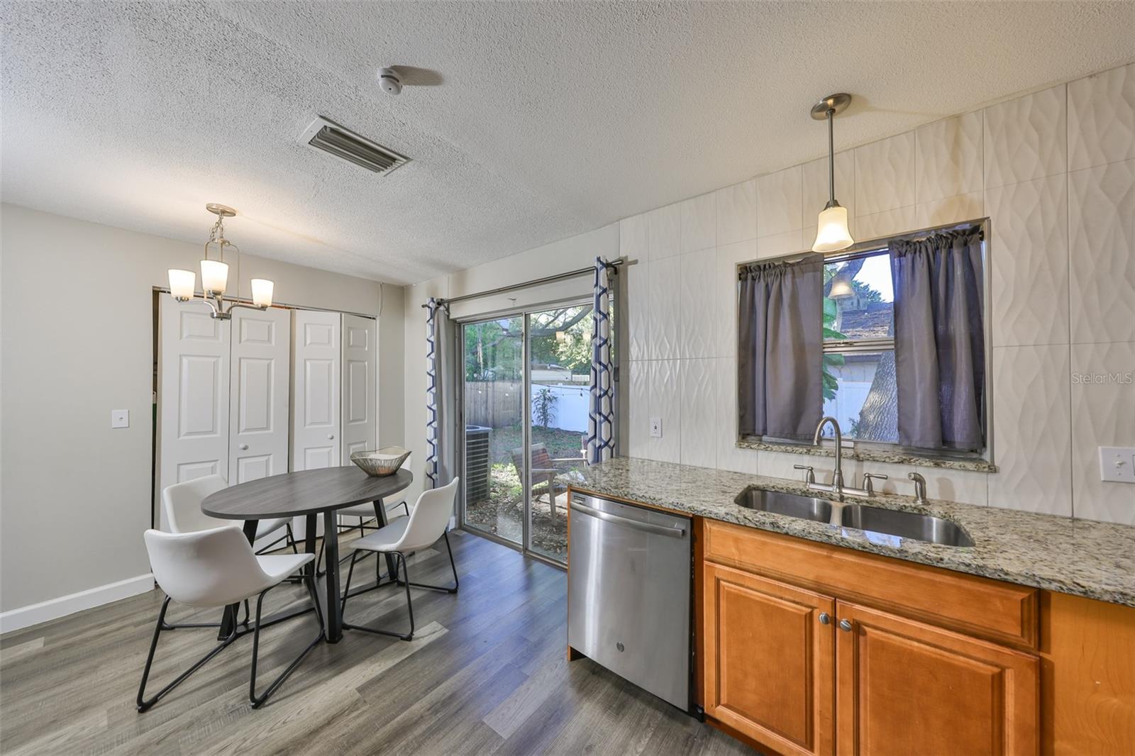 4703 SERENA DR, TAMPA, FL, 33617
