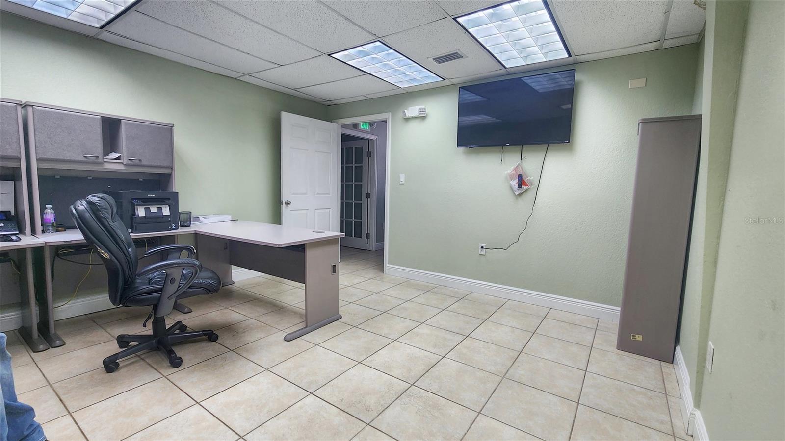 6802 COMMERCE AVE, PORT RICHEY, FL, 34668
