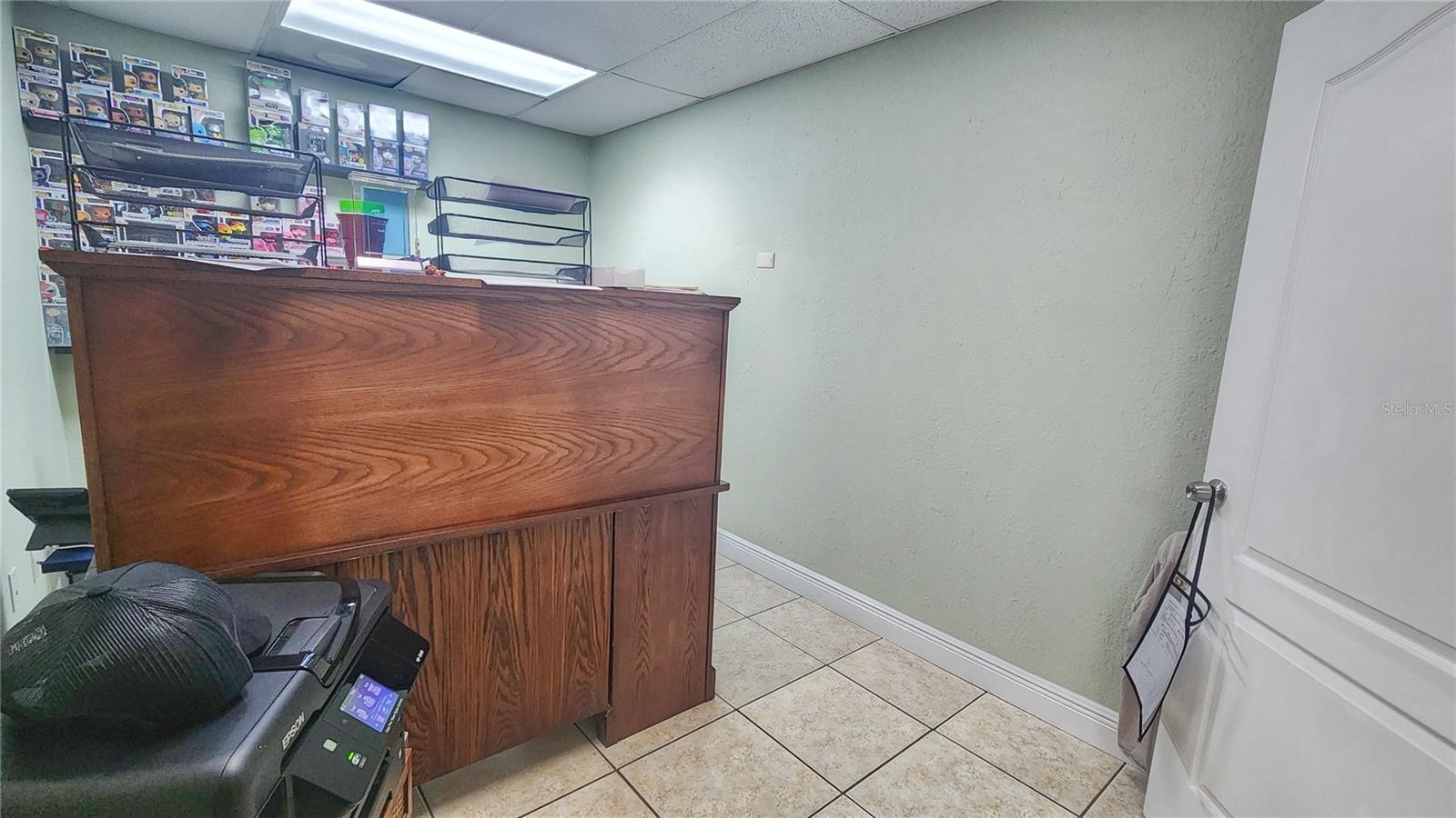 6802 COMMERCE AVE, PORT RICHEY, FL, 34668