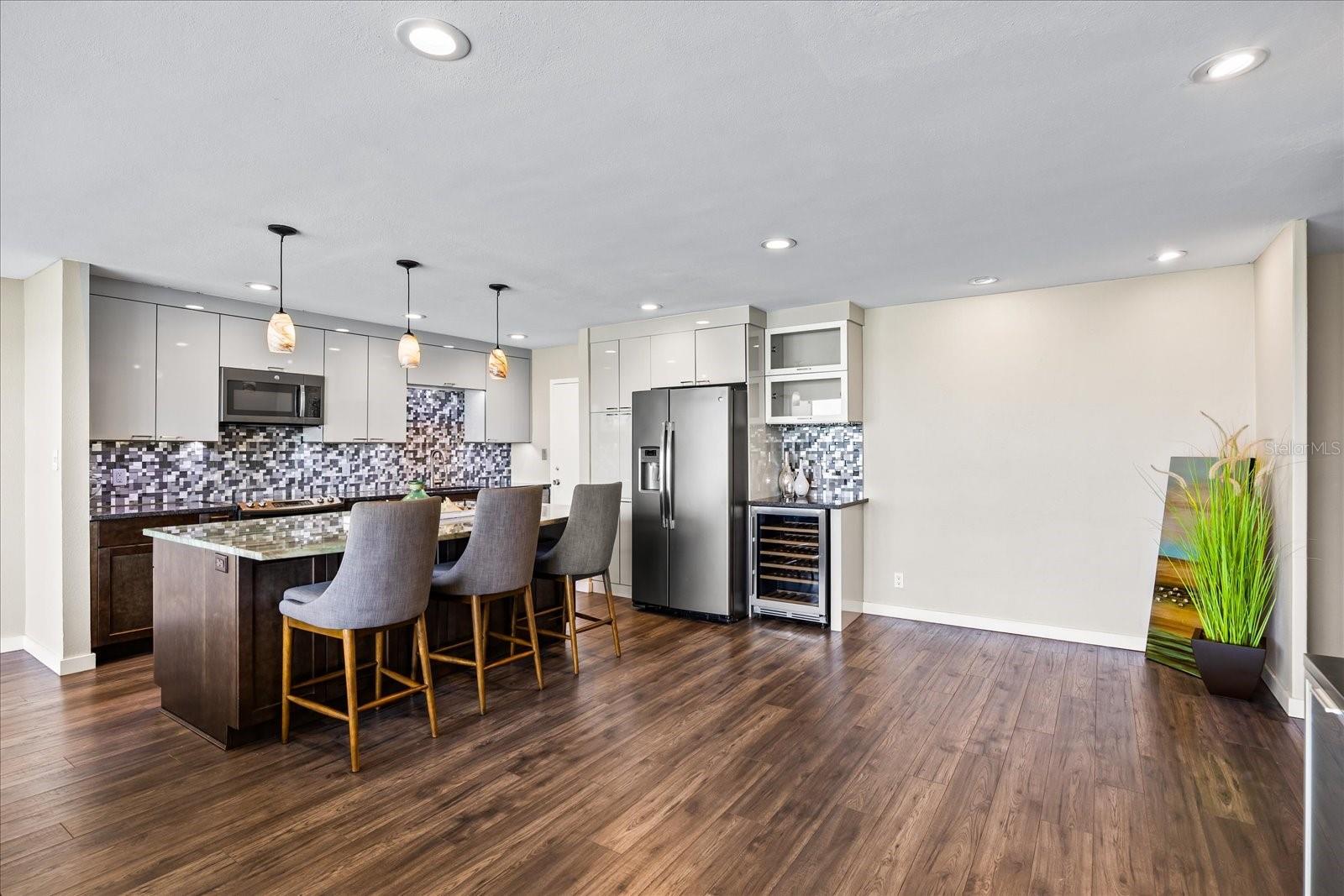 7200 SUNSHINE SKYWAY LN S #16G, ST PETERSBURG, FL, 33711