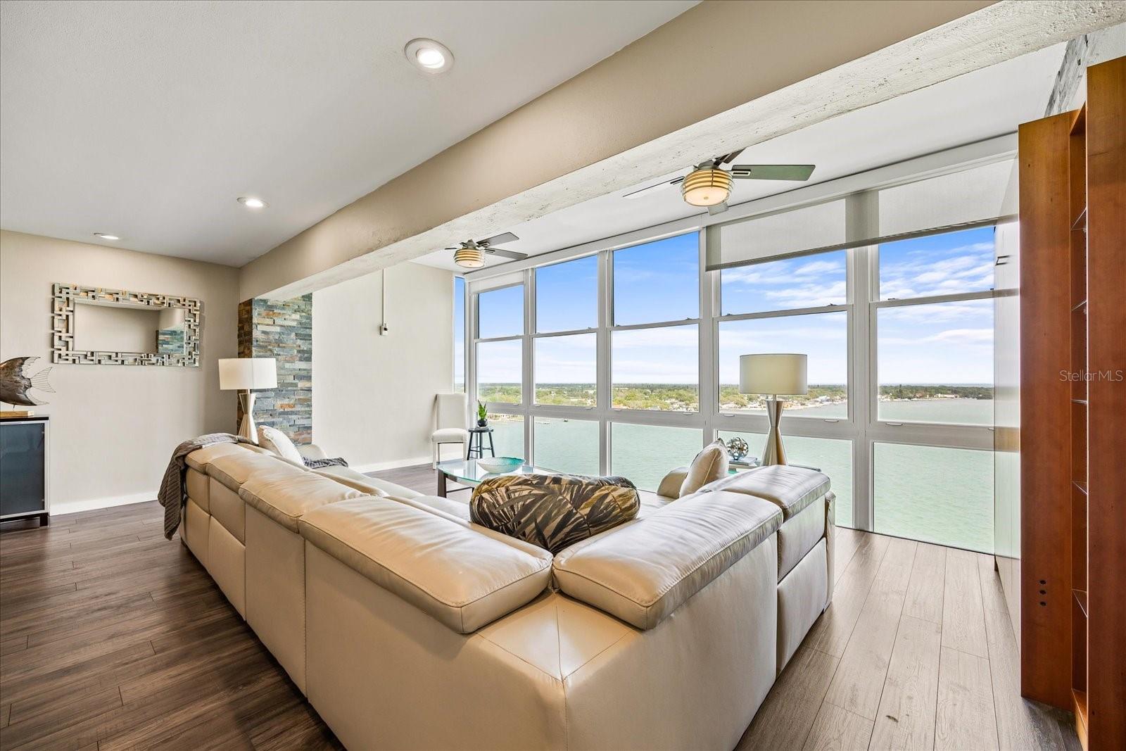 7200 SUNSHINE SKYWAY LN S #16G, ST PETERSBURG, FL, 33711