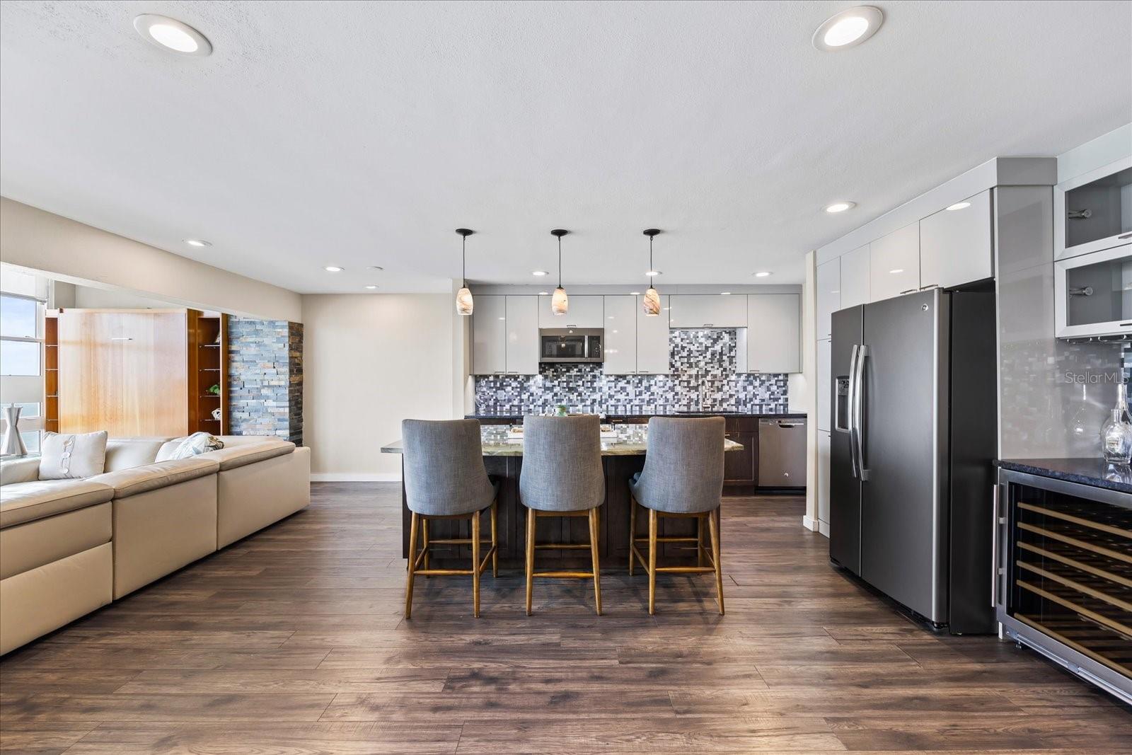 7200 SUNSHINE SKYWAY LN S #16G, ST PETERSBURG, FL, 33711