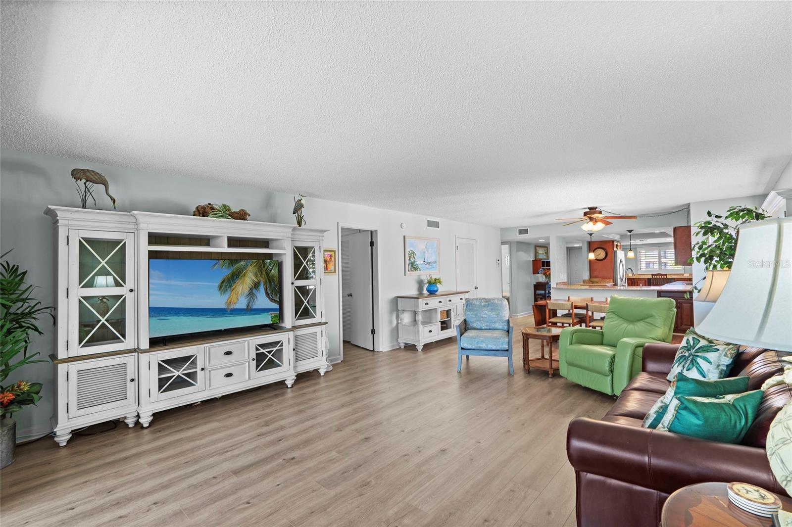 9433 HARBOR GREENS WAY #401, SEMINOLE, FL, 33776