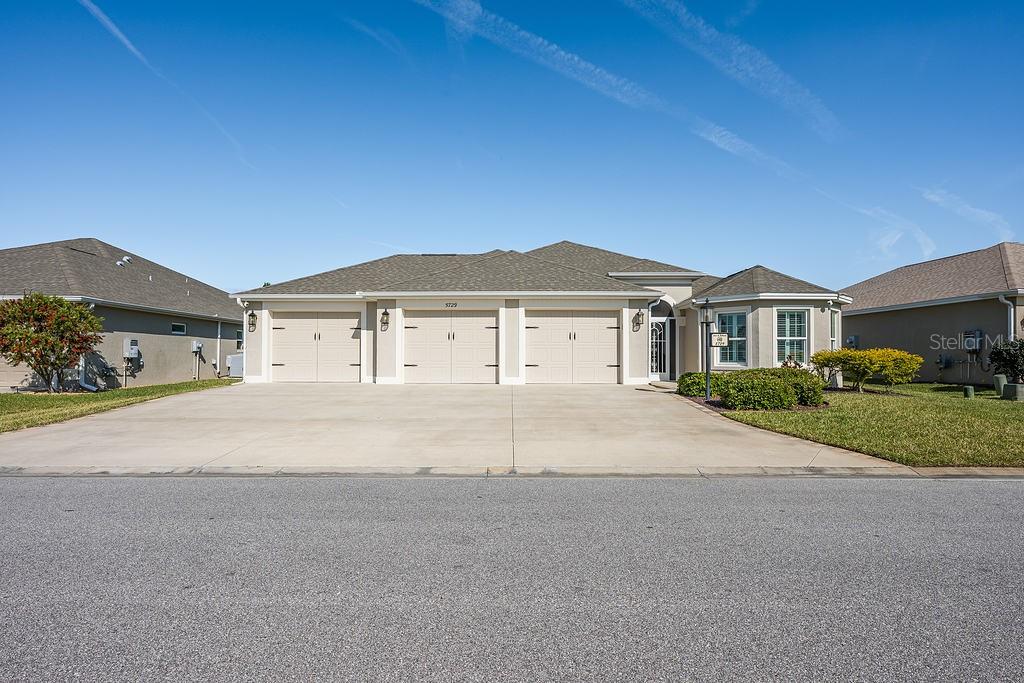 5729 HICKEY WAY, THE VILLAGES, FL, 32163