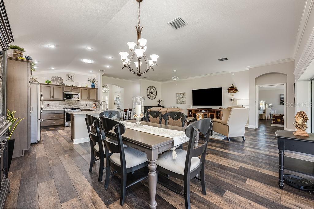 5729 HICKEY WAY, THE VILLAGES, FL, 32163