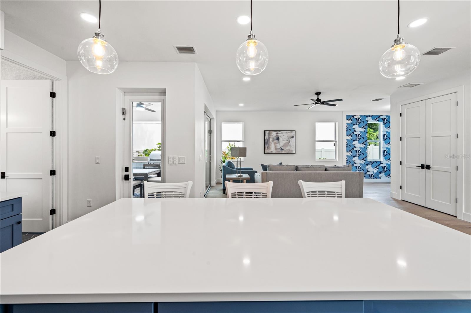 1647 SIESTA DR, SARASOTA, FL, 34239