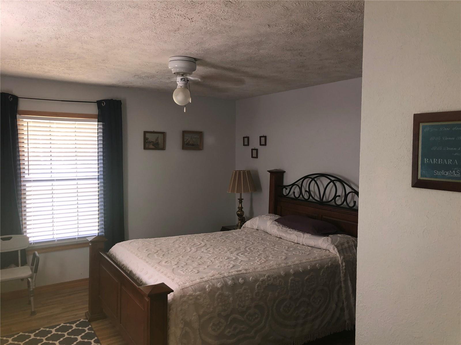 136 S COMMERCIAL ST, COLEMAN, FL, 33521