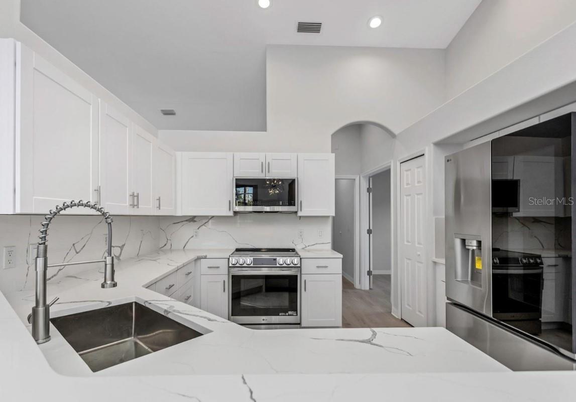 6741 64TH TER E, BRADENTON, FL, 34203