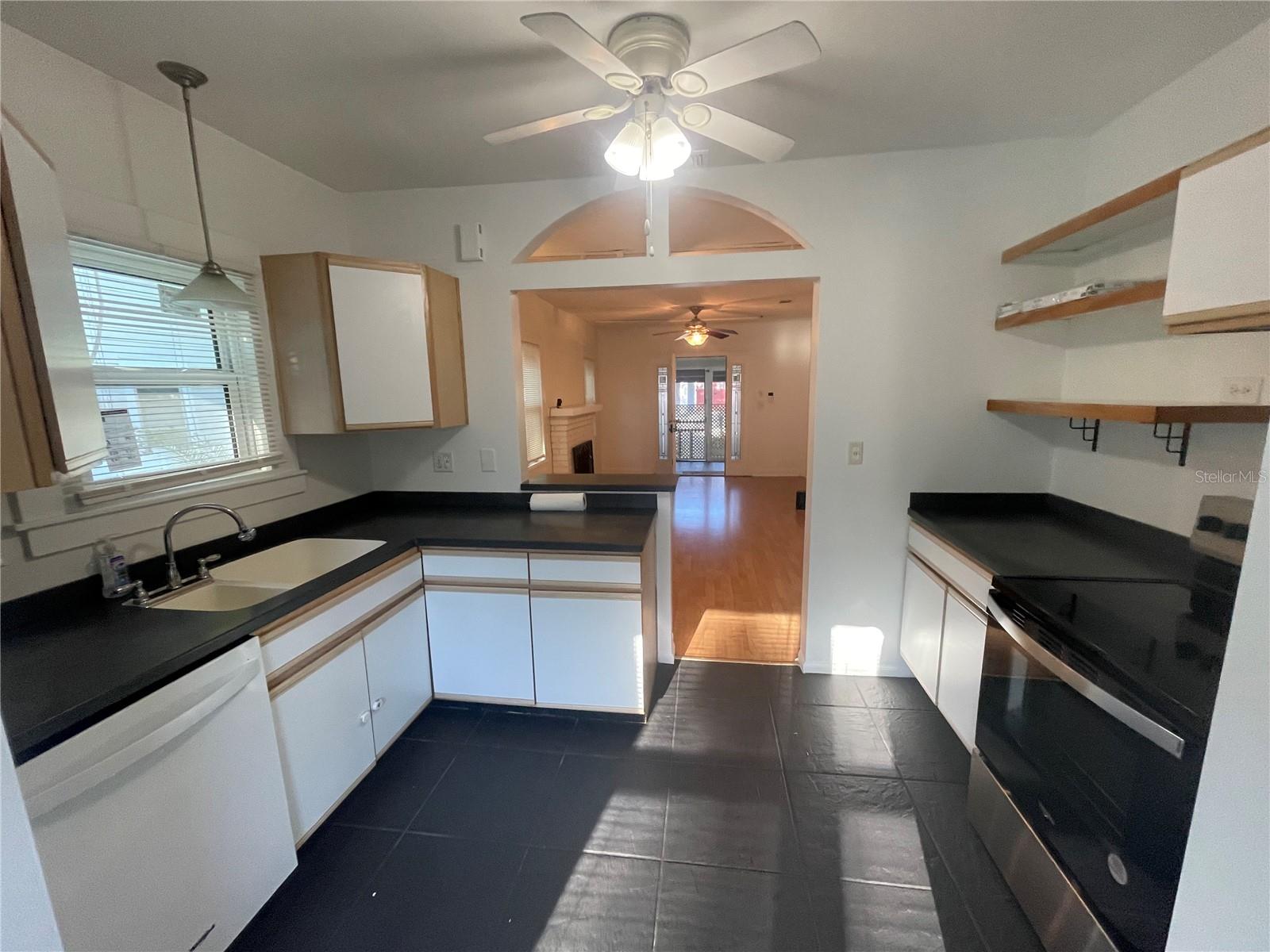 1231 HIGHLAND ST N, ST PETERSBURG, FL, 33701