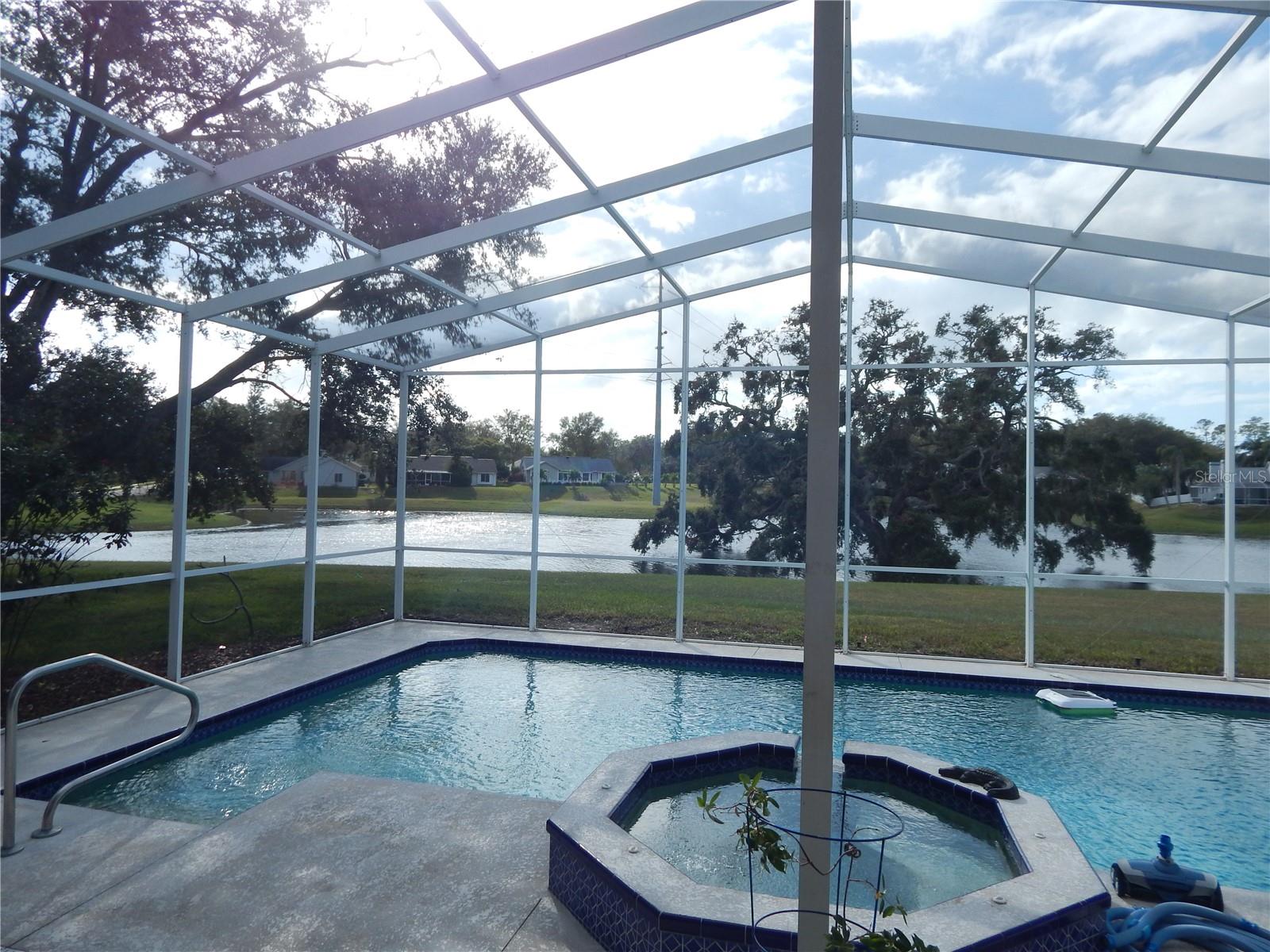 818 EDGEHILL DR, PALM HARBOR, FL, 34684