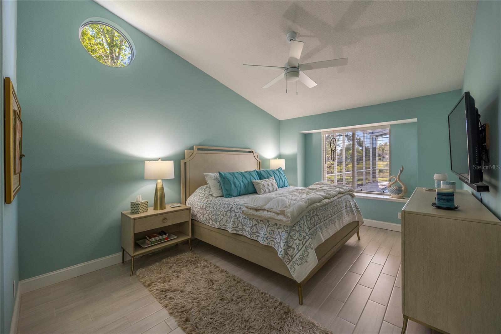 818 EDGEHILL DR, PALM HARBOR, FL, 34684