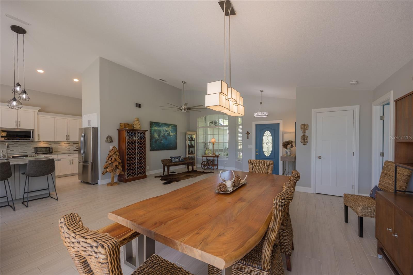 818 EDGEHILL DR, PALM HARBOR, FL, 34684