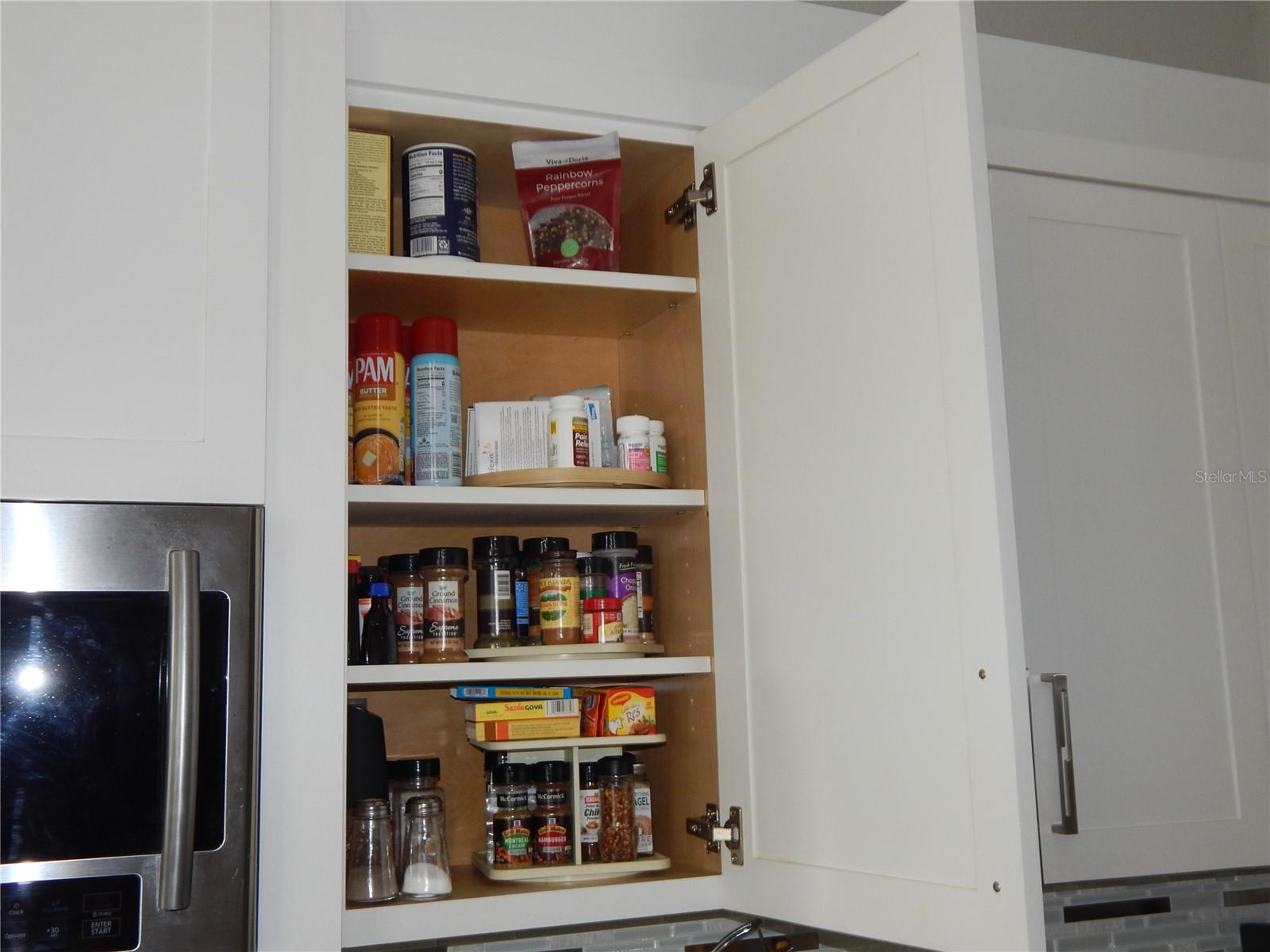 818 EDGEHILL DR, PALM HARBOR, FL, 34684