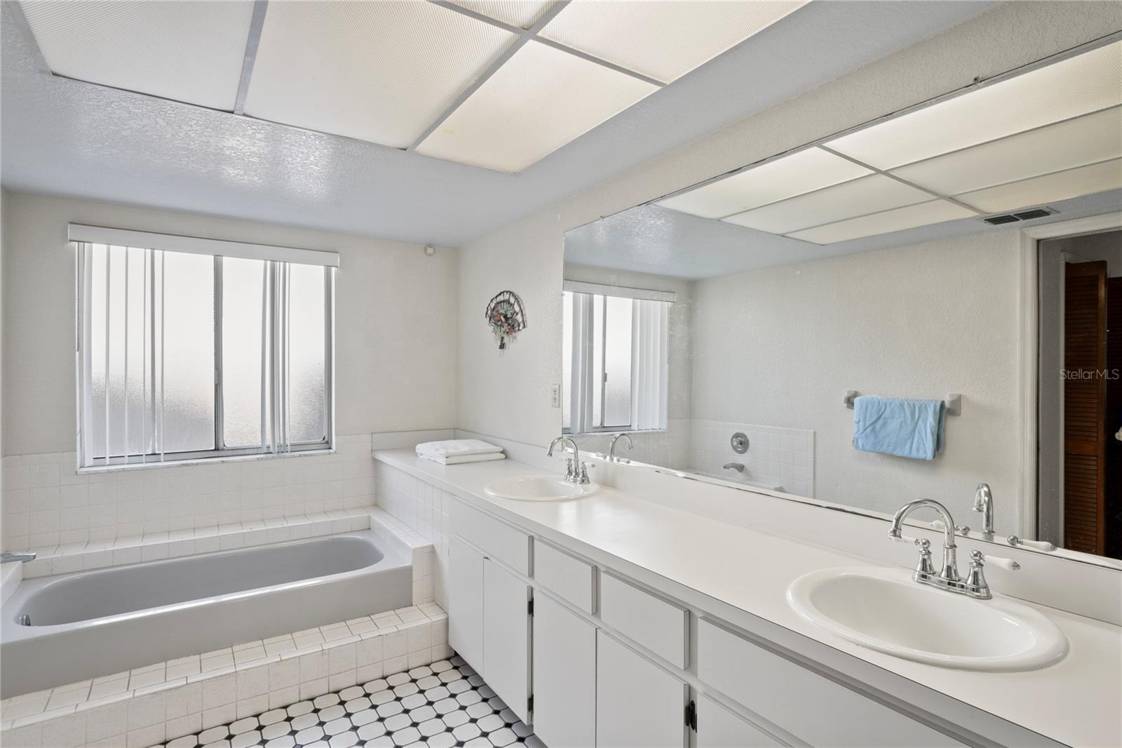 5940 106TH TER N, PINELLAS PARK, FL, 33782