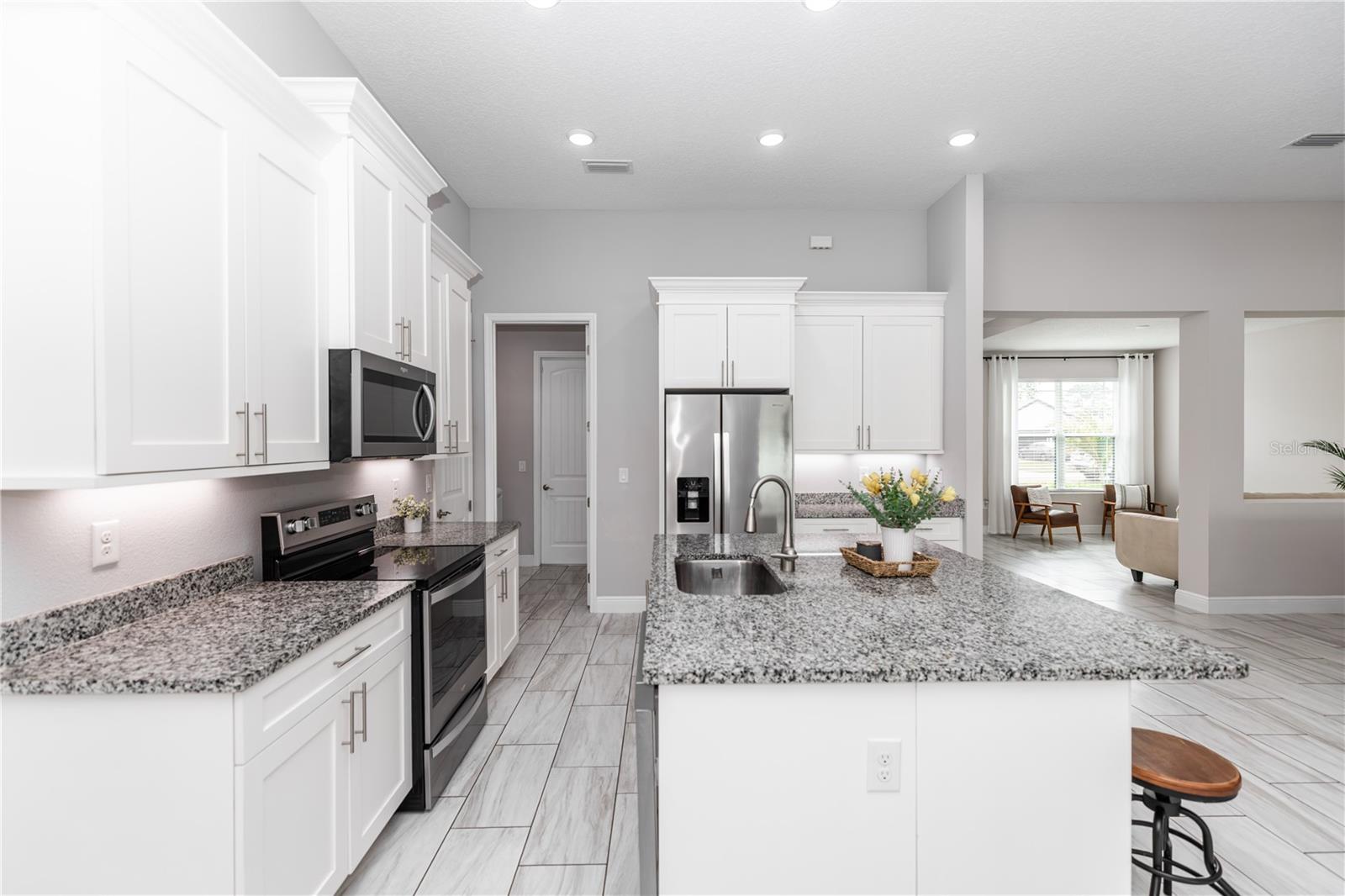 2258 ARDON AVE, ORLANDO, FL, 32833
