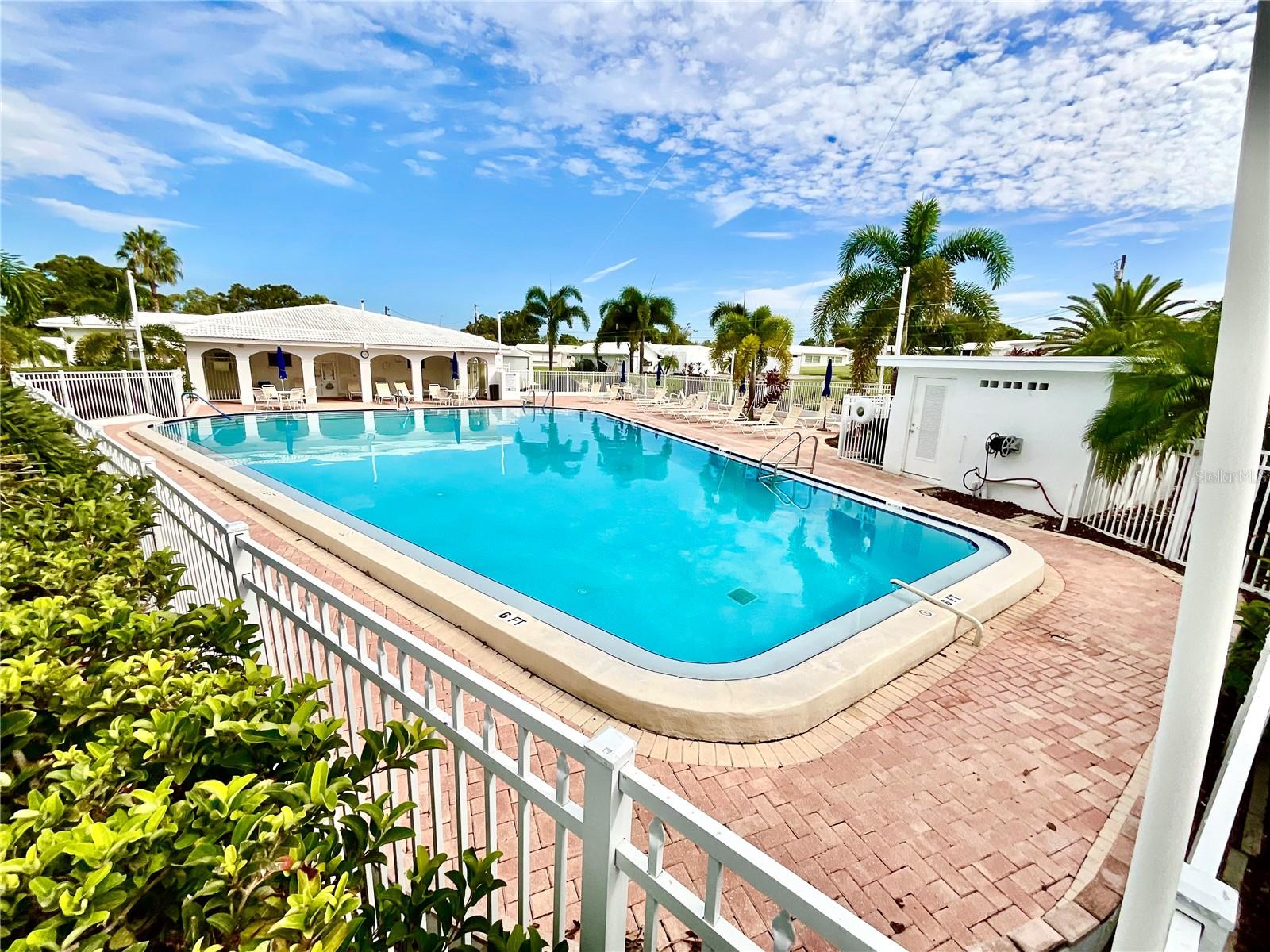 9360 140TH LN, SEMINOLE, FL, 33776