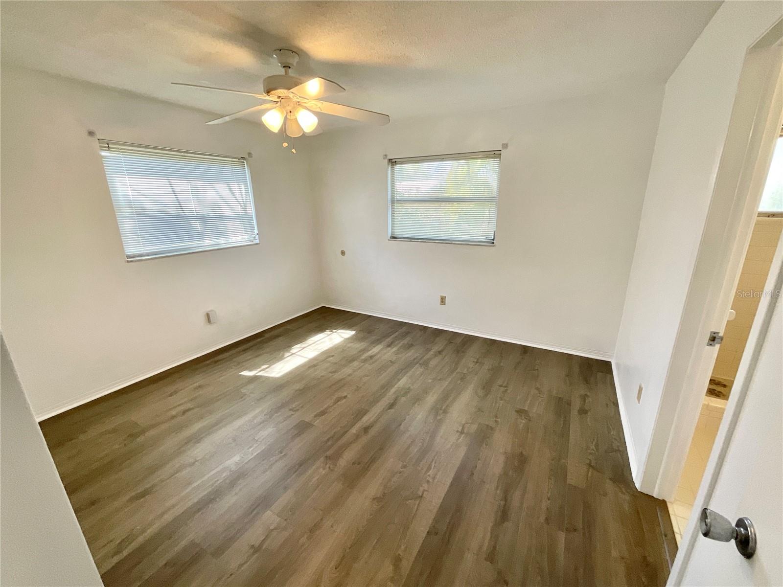 9360 140TH LN, SEMINOLE, FL, 33776