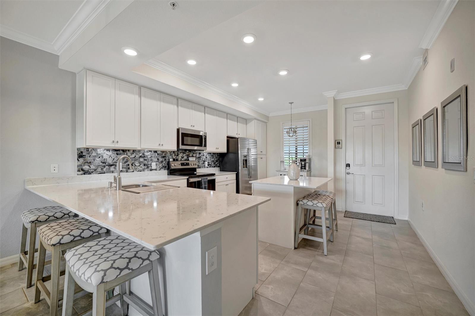 17626 GAWTHROP DR #305, BRADENTON, FL, 34211