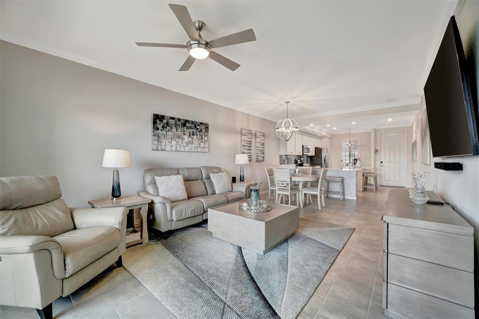 17626 GAWTHROP DR #305, BRADENTON, FL, 34211