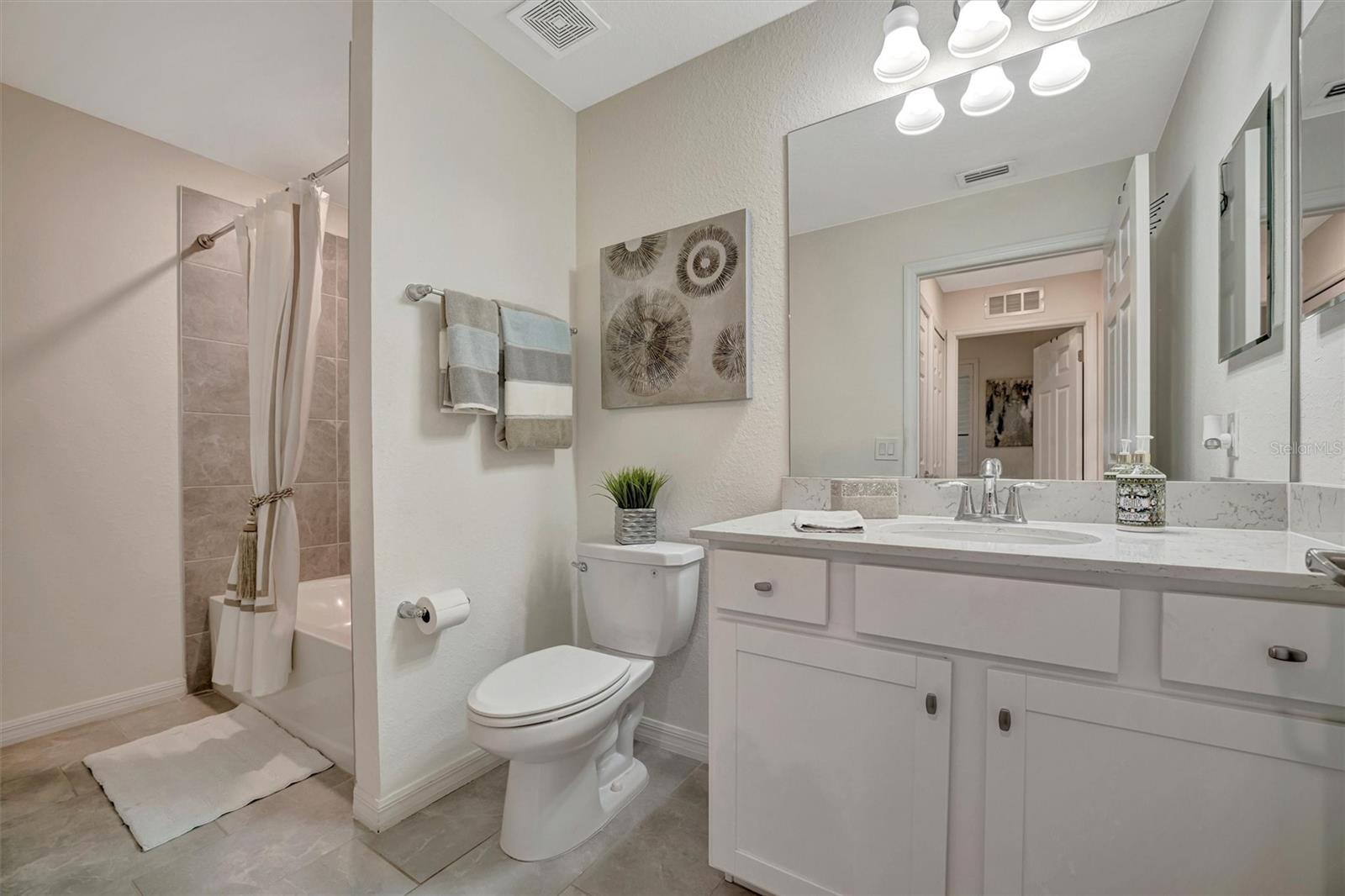 17626 GAWTHROP DR #305, BRADENTON, FL, 34211