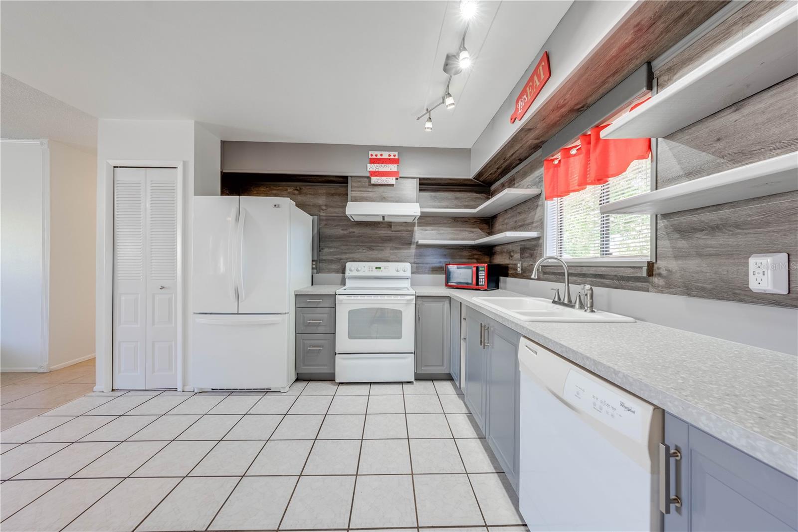 1211 SHAWNEE DR, KISSIMMEE, FL, 34744