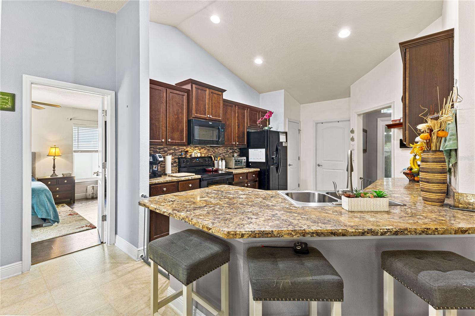 33845 EMERALD POND LOOP, LEESBURG, FL, 34788