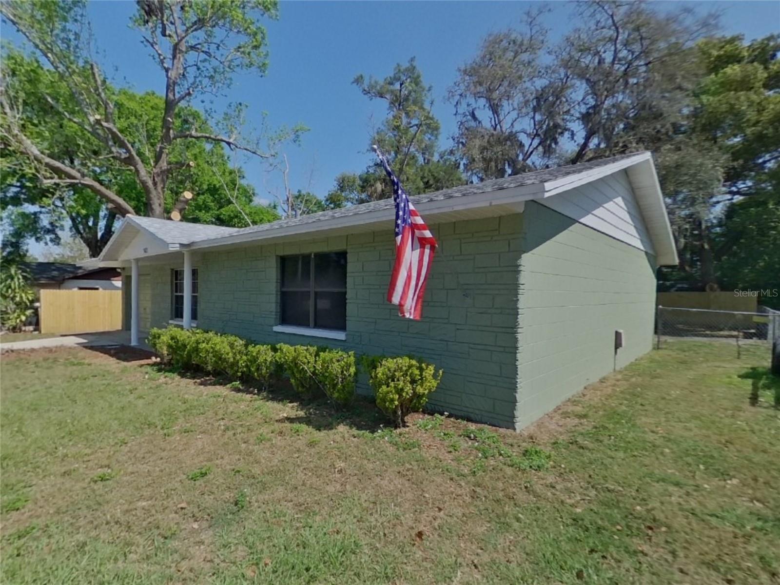 1401 OAK VALLEY DR, SEFFNER, FL, 33584