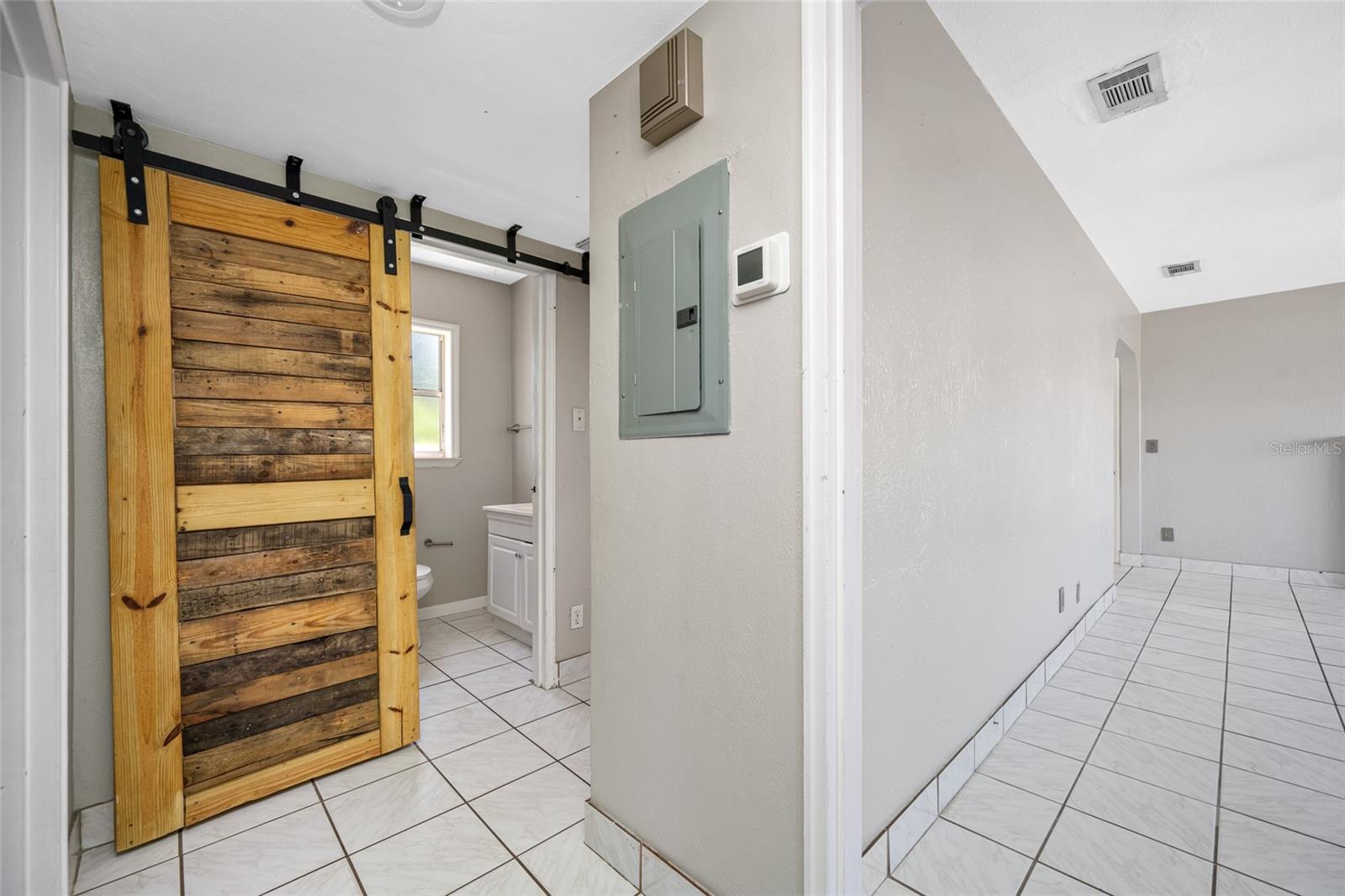 3310 W SWANN AVE, TAMPA, FL, 33609