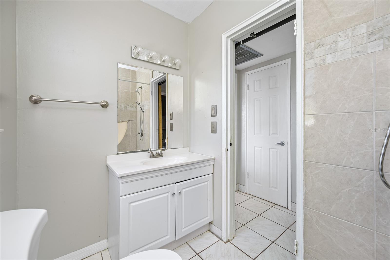 3310 W SWANN AVE, TAMPA, FL, 33609