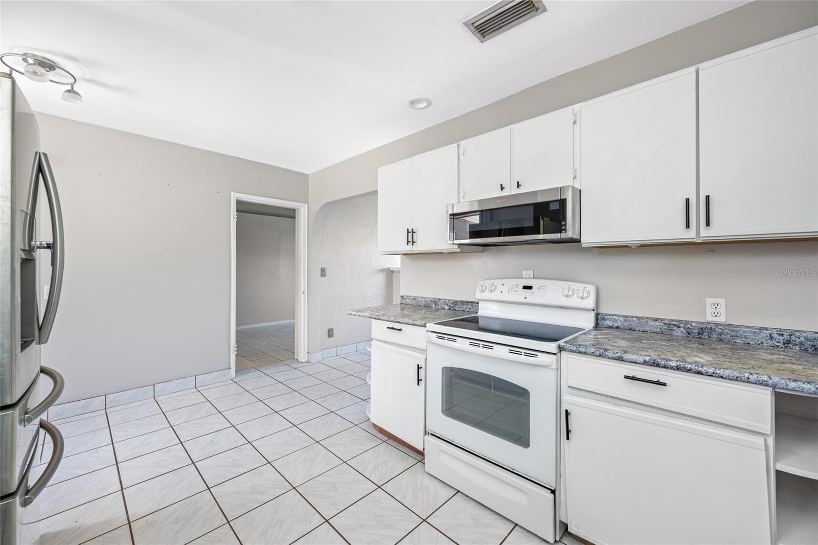 3310 W SWANN AVE, TAMPA, FL, 33609