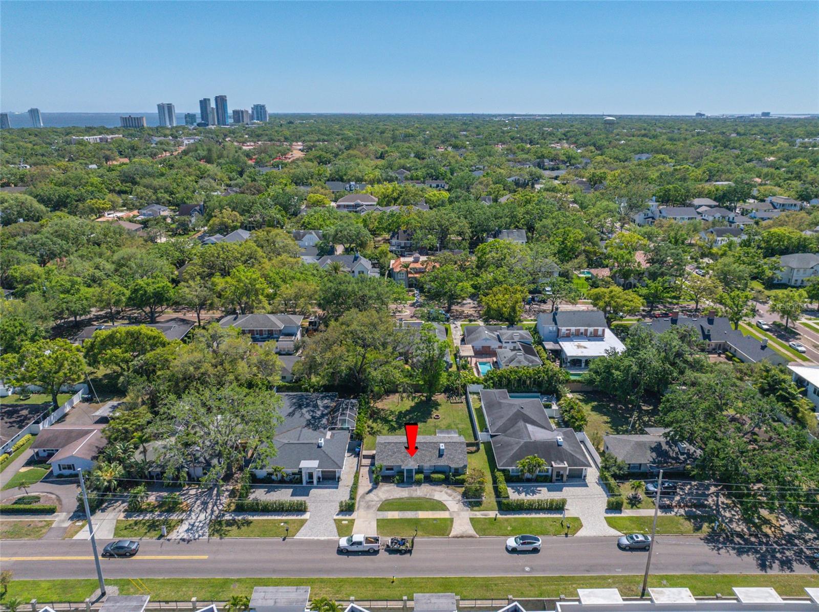 3310 W SWANN AVE, TAMPA, FL, 33609