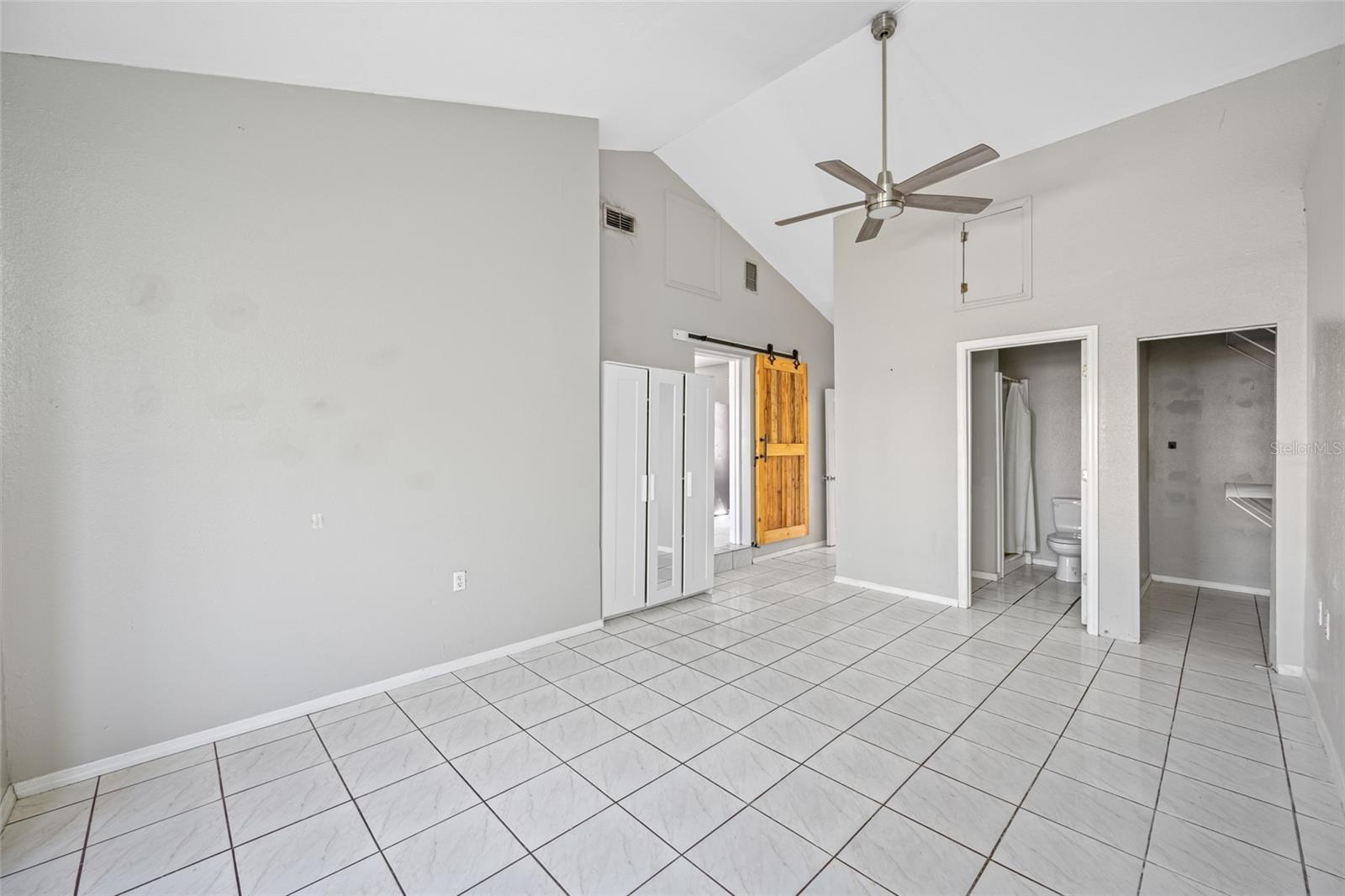 3310 W SWANN AVE, TAMPA, FL, 33609