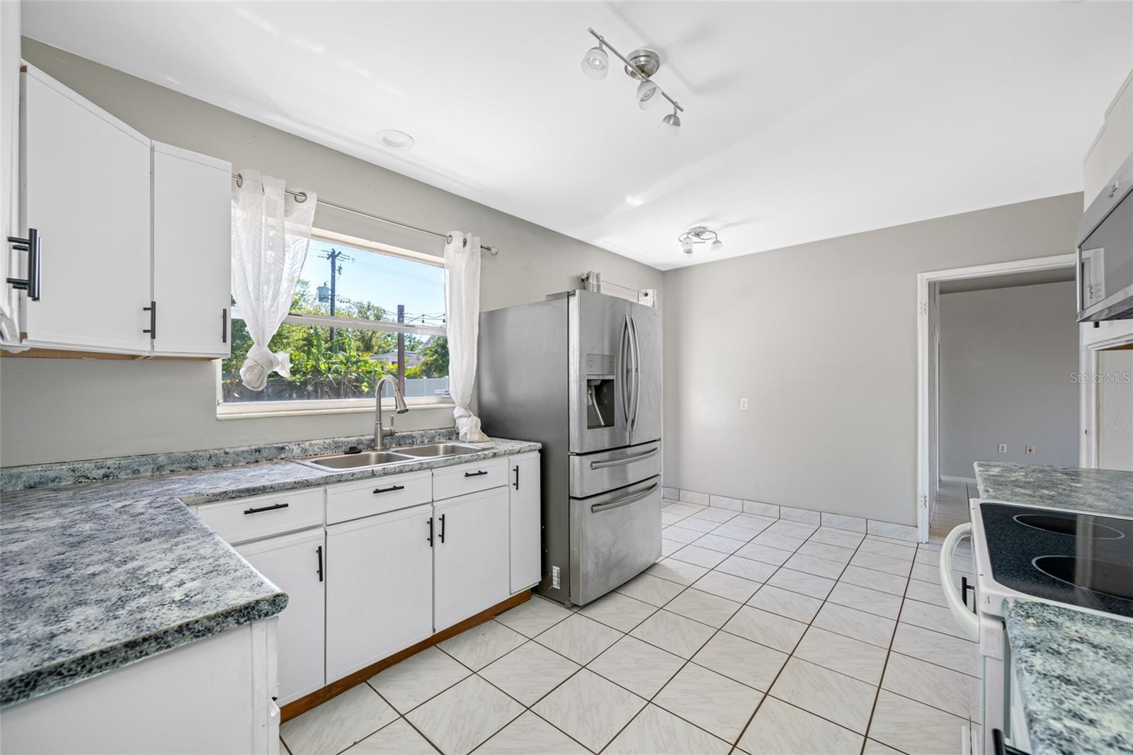3310 W SWANN AVE, TAMPA, FL, 33609