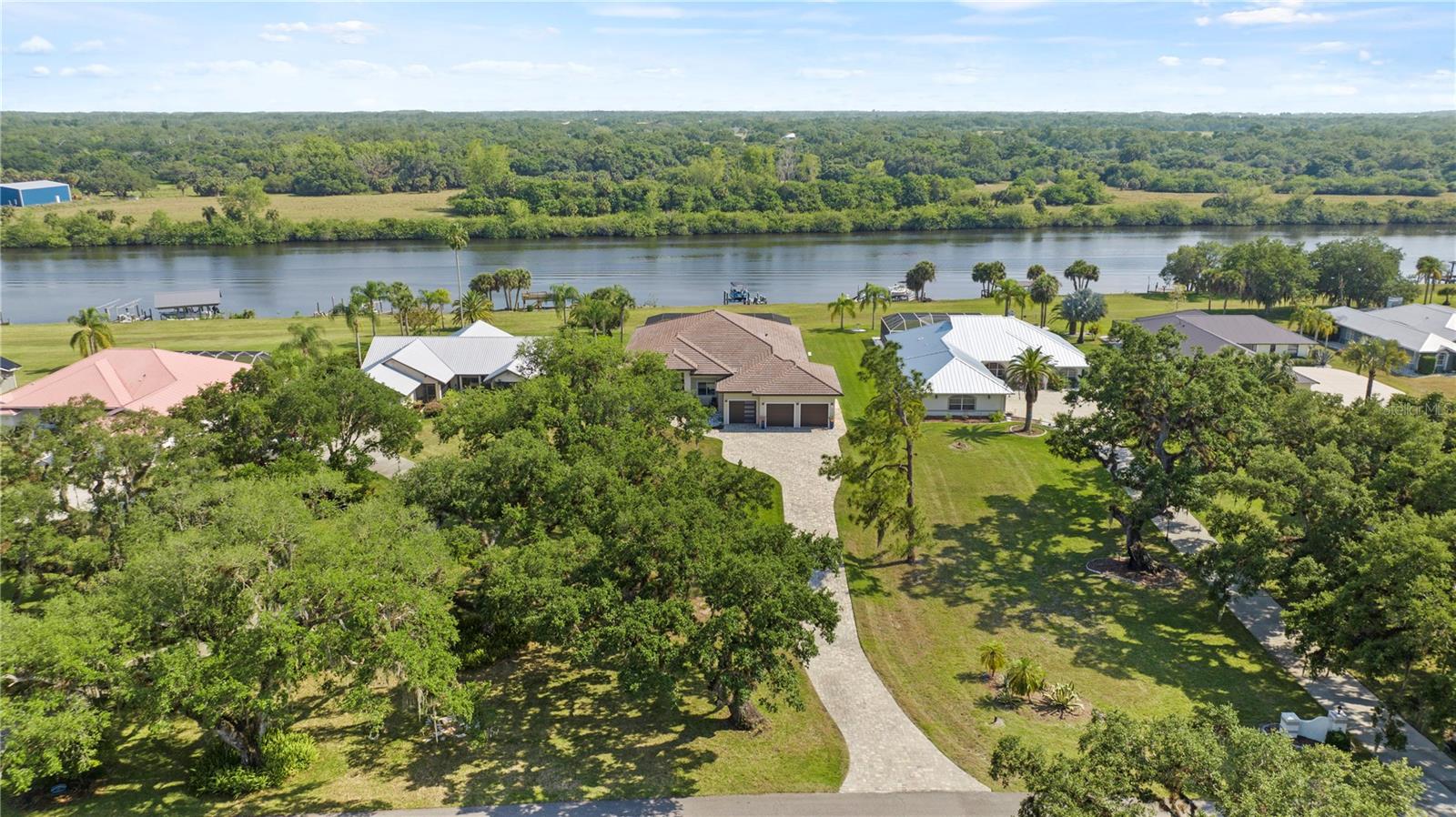 1311 RIVERBEND DR, LABELLE, FL, 33935