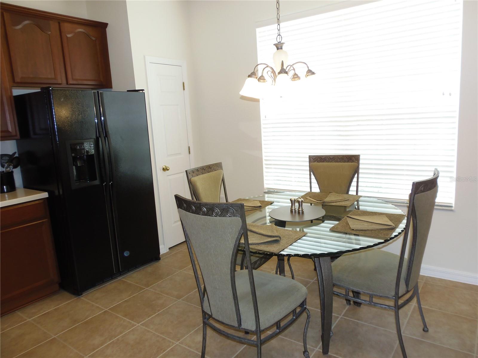 8777 CHRISTIE DR, LARGO, FL, 33771