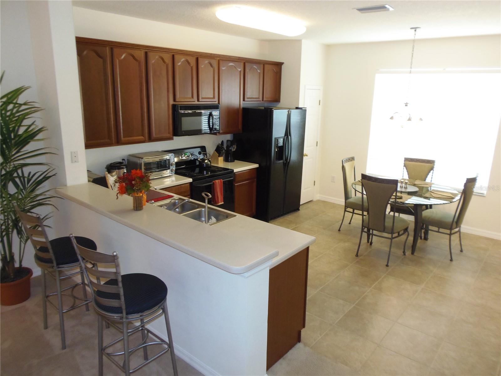 8777 CHRISTIE DR, LARGO, FL, 33771