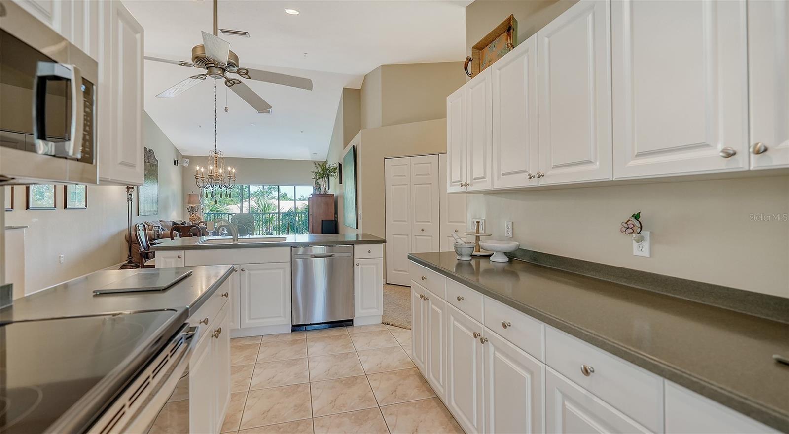 7609 SWEETBAY CIR #7609, BRADENTON, FL, 34203