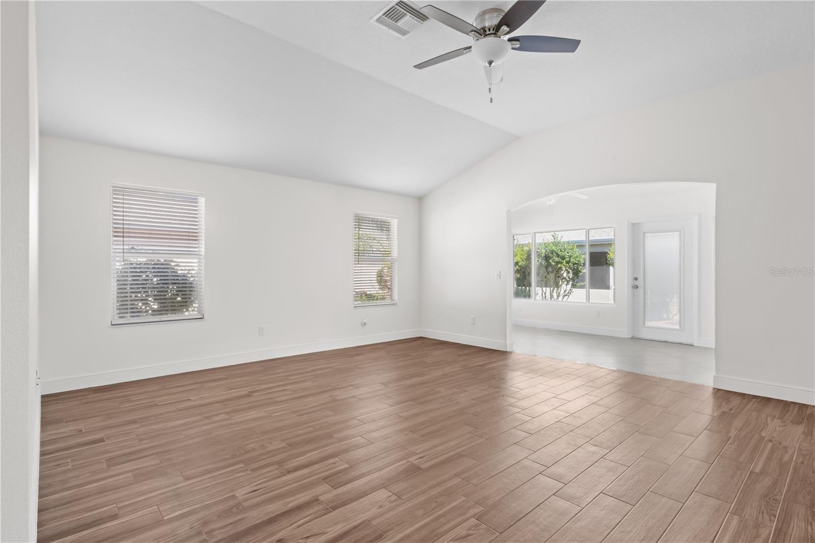 737 CALDWELL CT, THE VILLAGES, FL, 32162