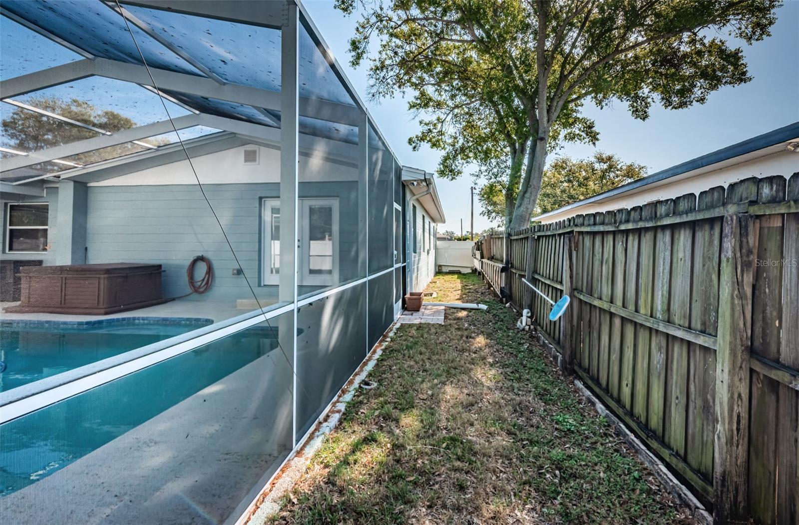 2736 45TH WAY N, ST PETERSBURG, FL, 33713